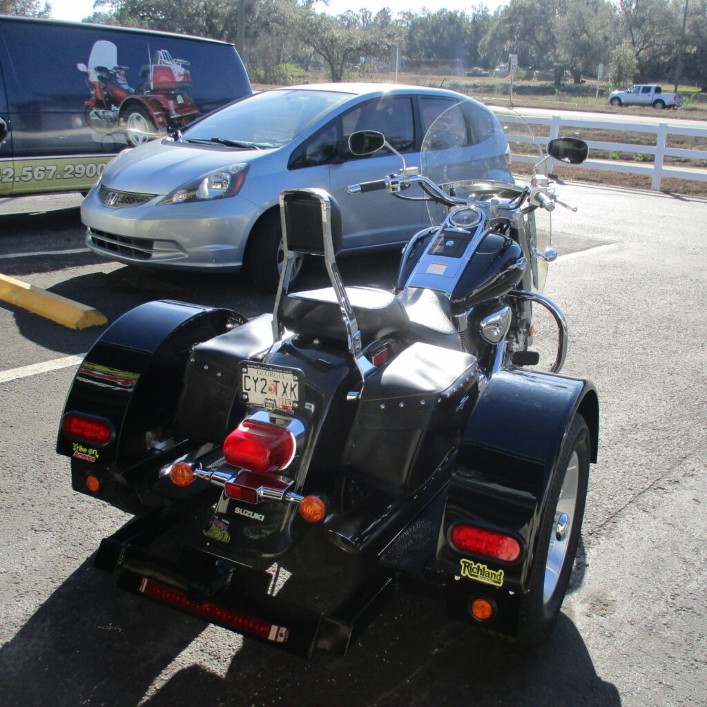 Suzuki c90 rear black t 1968 crop